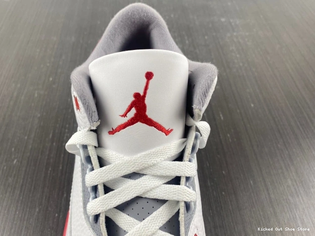 Kicked Out Shoe Store Fire DN3707-160 Jordan Red Air 3 OG 0810